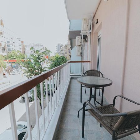 Comfy And Stylish Apartment Солун Екстериор снимка