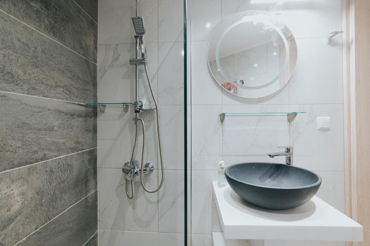 Comfy And Stylish Apartment Солун Екстериор снимка
