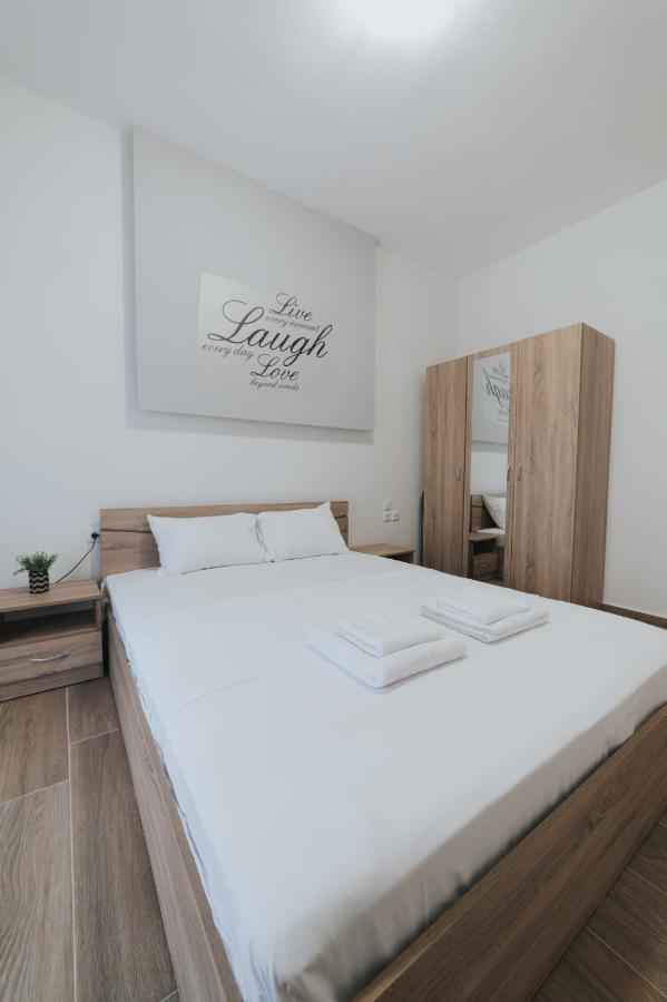 Comfy And Stylish Apartment Солун Екстериор снимка