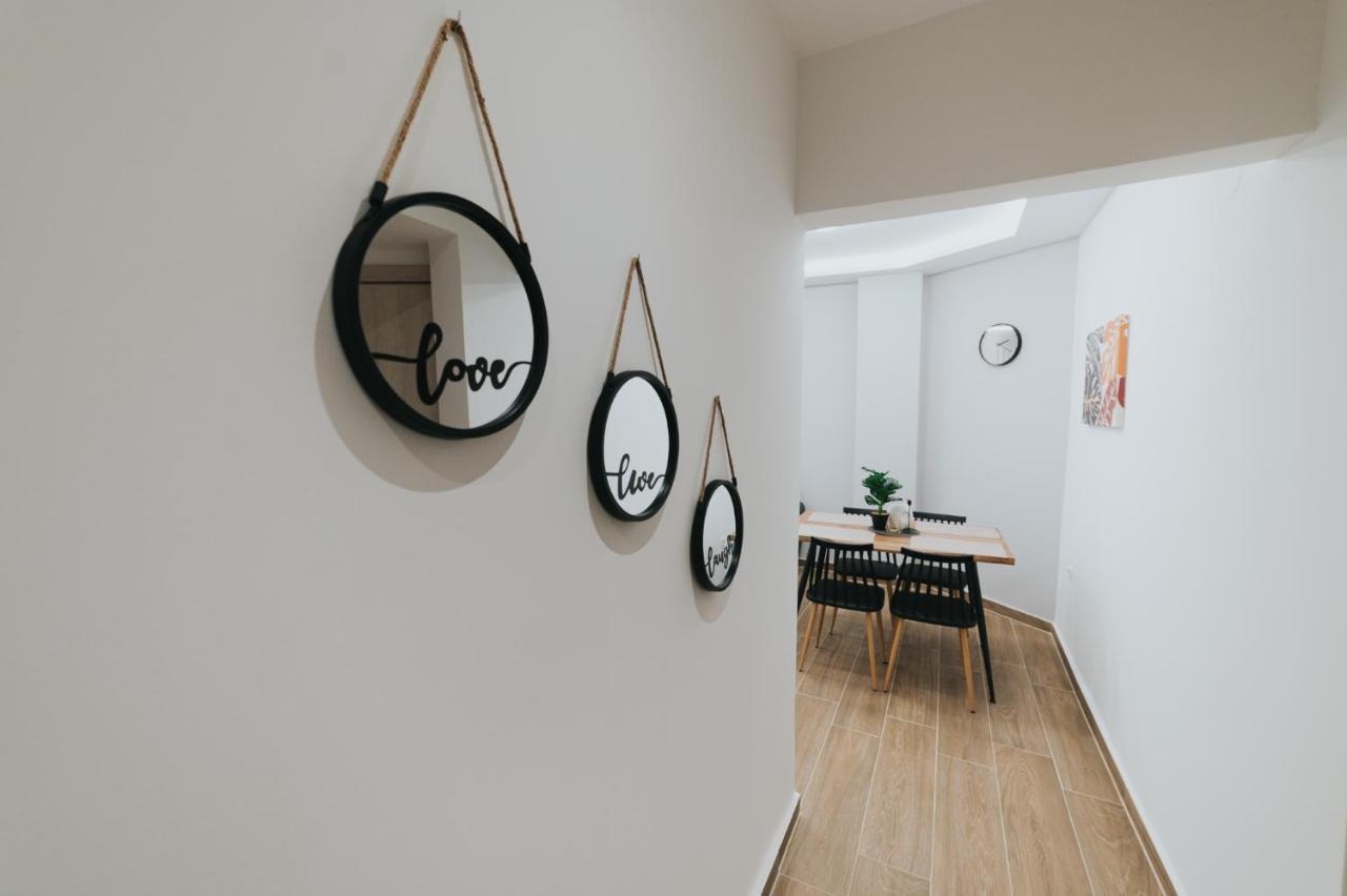 Comfy And Stylish Apartment Солун Екстериор снимка